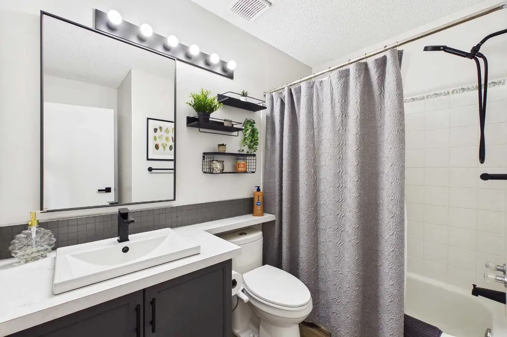 58 Hidden Crescent NW Calgary AB T3A 5L4