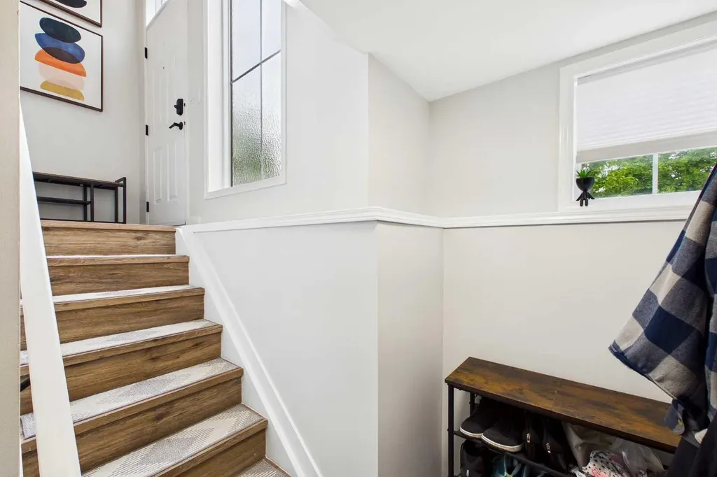 58 Hidden Crescent NW Calgary AB T3A 5L4