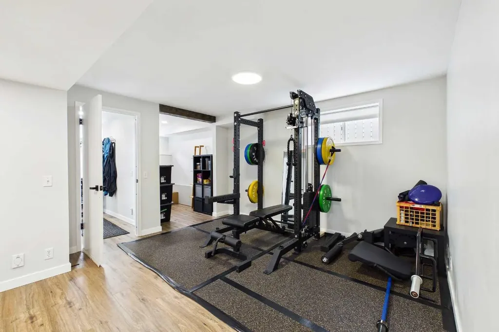58 Hidden Crescent NW Calgary AB T3A 5L4