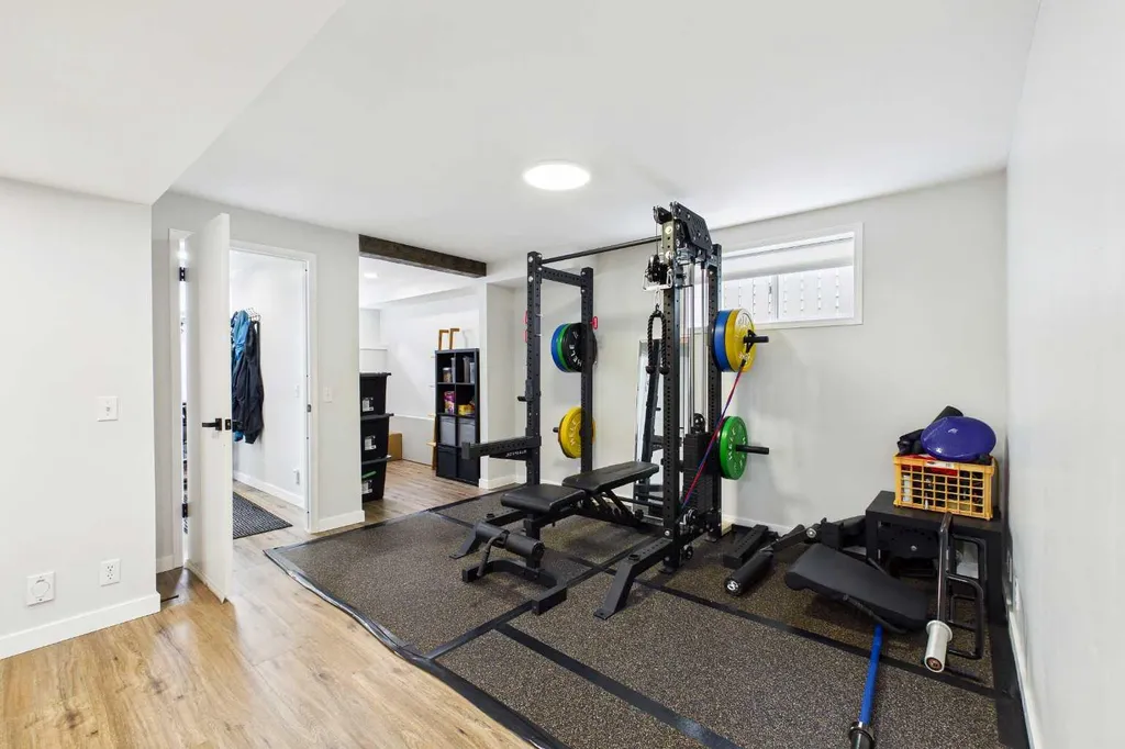 58 Hidden Crescent NW Calgary AB T3A 5L4