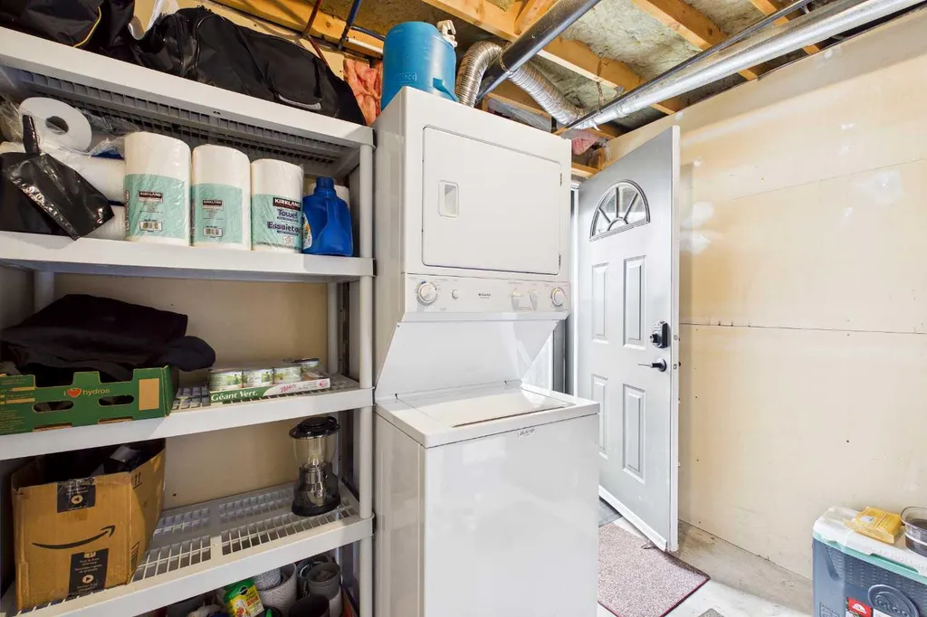 58 Hidden Crescent NW Calgary AB T3A 5L4