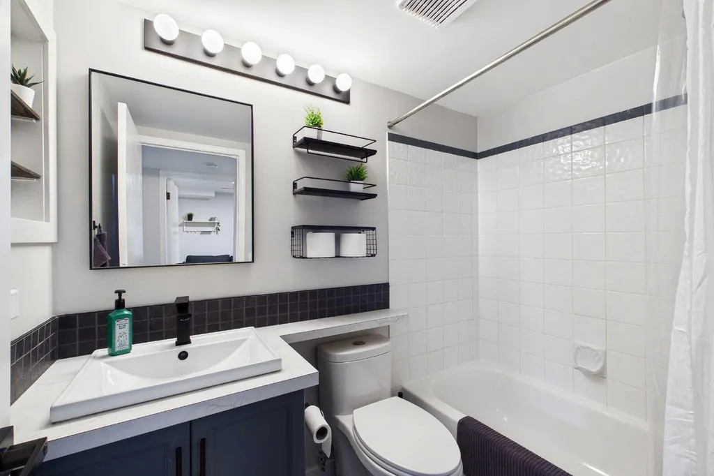 58 Hidden Crescent NW Calgary AB T3A 5L4
