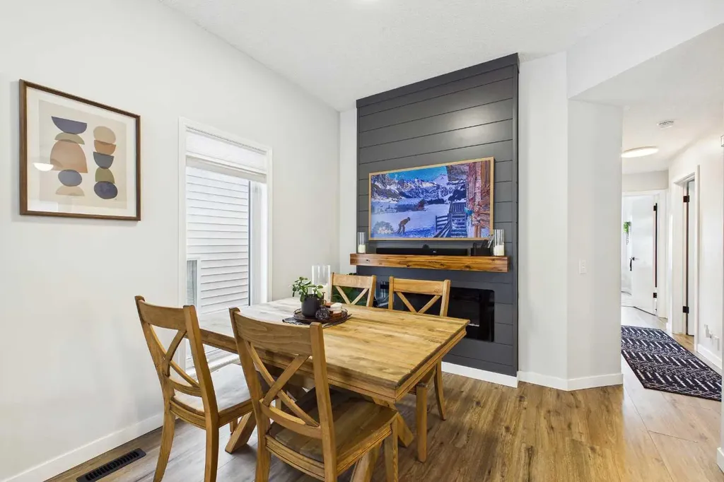 58 Hidden Crescent NW Calgary AB T3A 5L4
