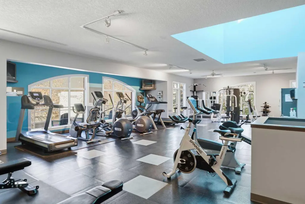 24 Hemlock Crescent SW Calgary AB T3C2Z1