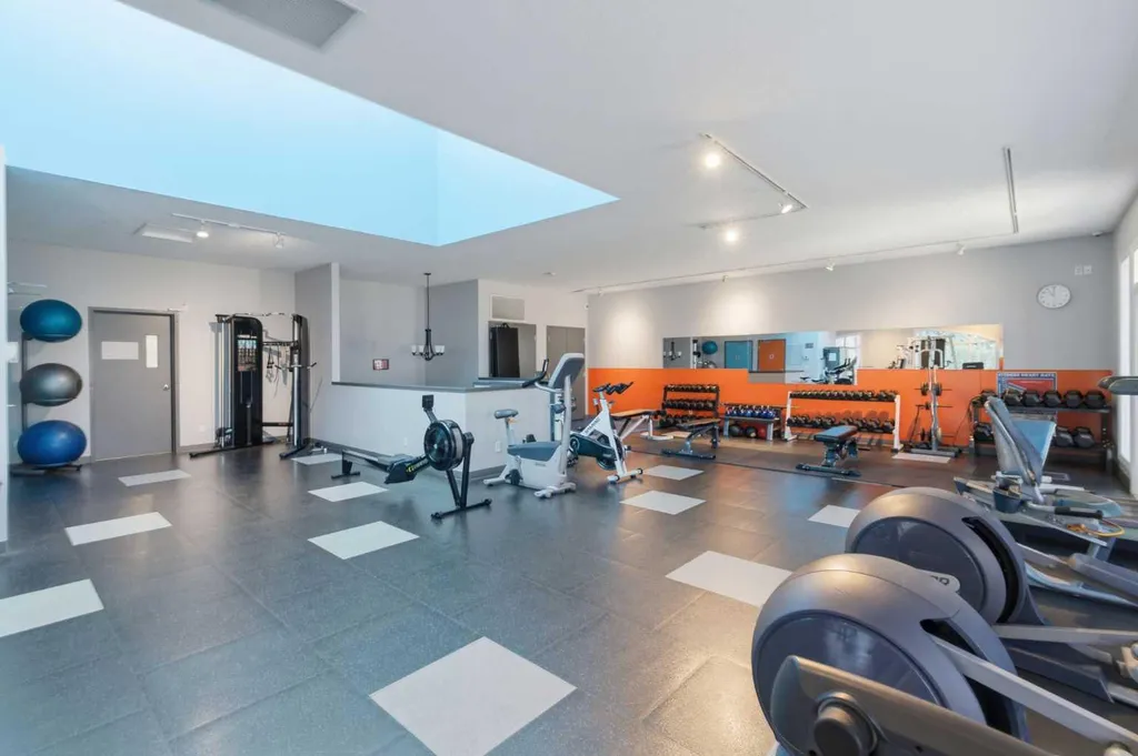 24 Hemlock Crescent SW Calgary AB T3C2Z1
