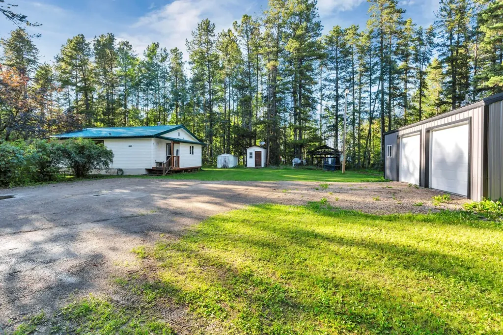 394051 Range Road 6-5 Rural Clearwater County AB T4T 1V5