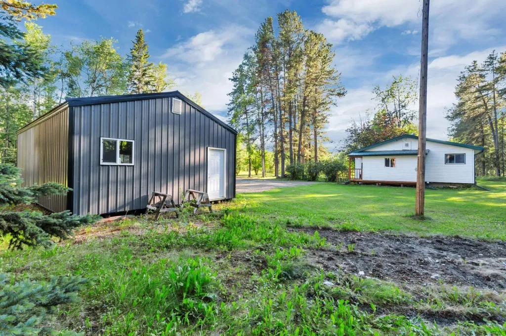 394051 Range Road 6-5 Rural Clearwater County AB T4T 1V5