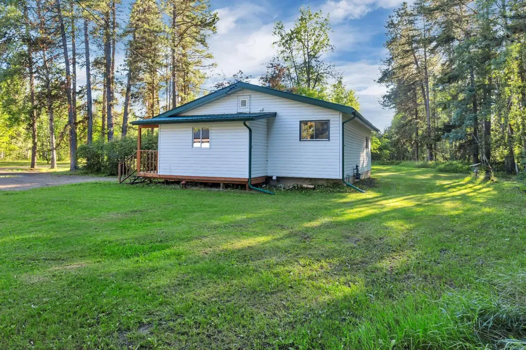 394051 Range Road 6-5 Rural Clearwater County AB T4T 1V5