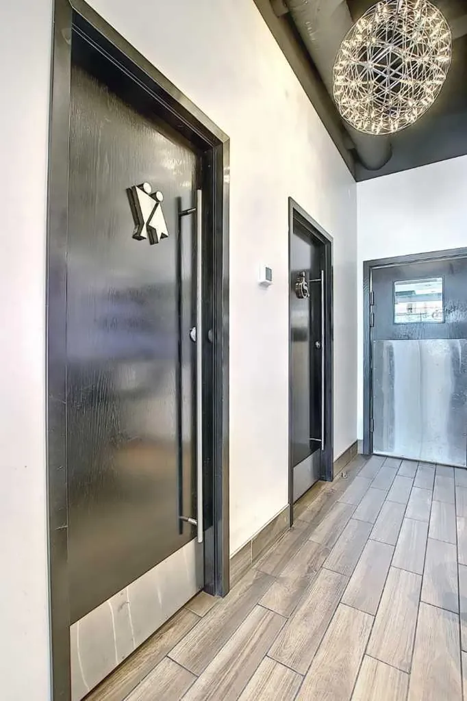 120 Edmonton Trail Calgary AB T2E6W2