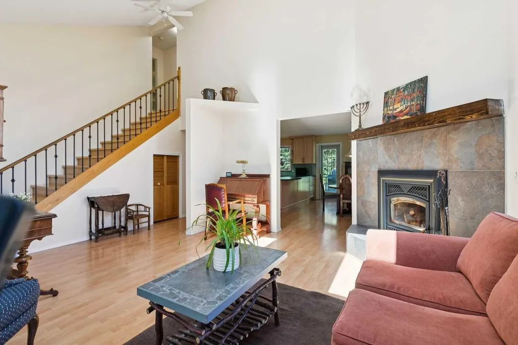 43 Bracken Road Bragg Creek AB T0L0K0