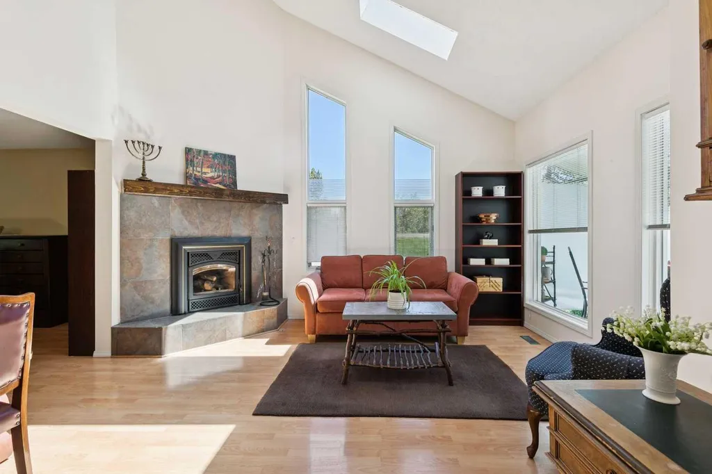 43 Bracken Road Bragg Creek AB T0L0K0