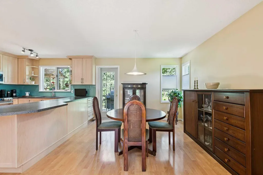 43 Bracken Road Bragg Creek AB T0L0K0