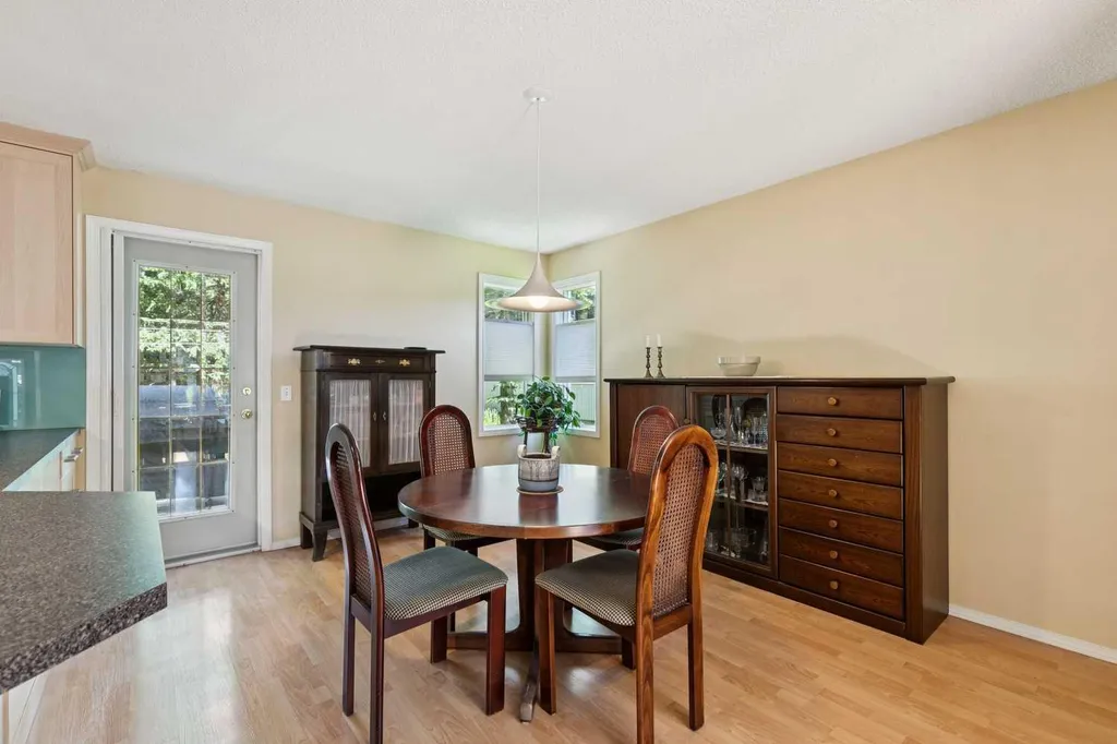 43 Bracken Road Bragg Creek AB T0L0K0