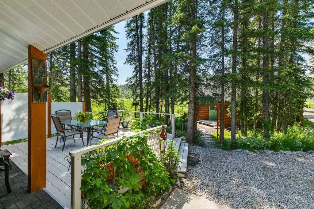 43 Bracken Road Bragg Creek AB T0L0K0