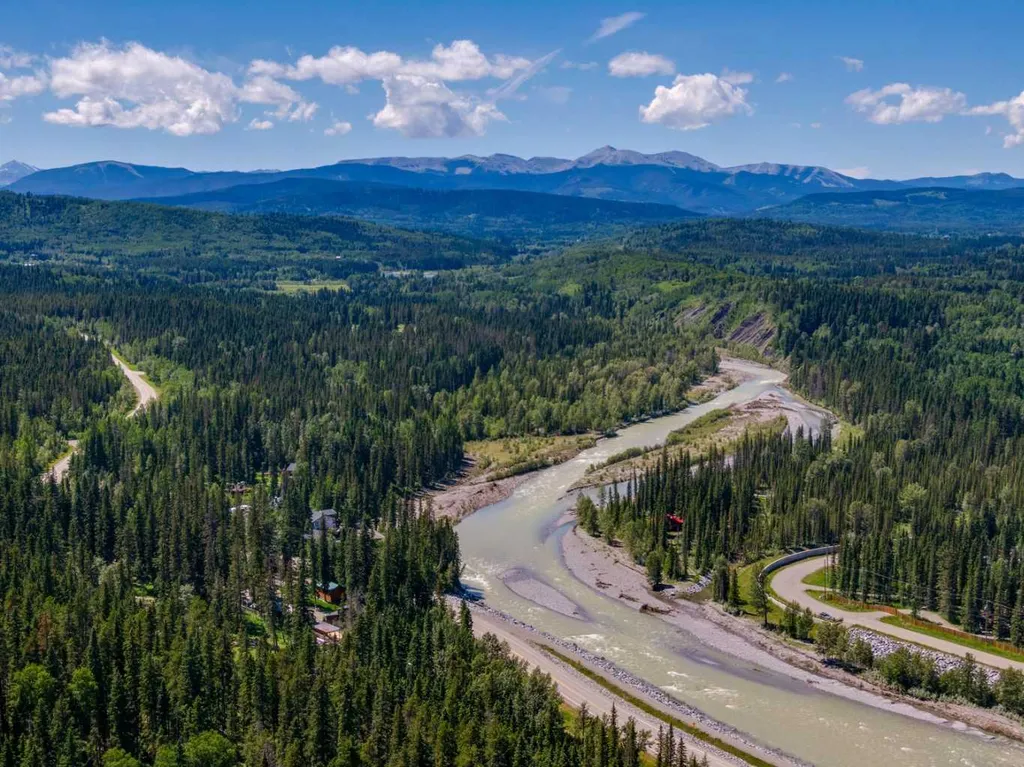 43 Bracken Road Bragg Creek AB T0L0K0