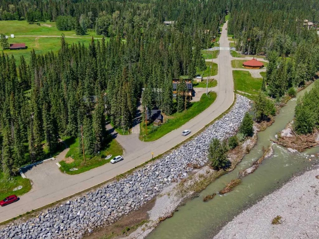 43 Bracken Road Bragg Creek AB T0L0K0