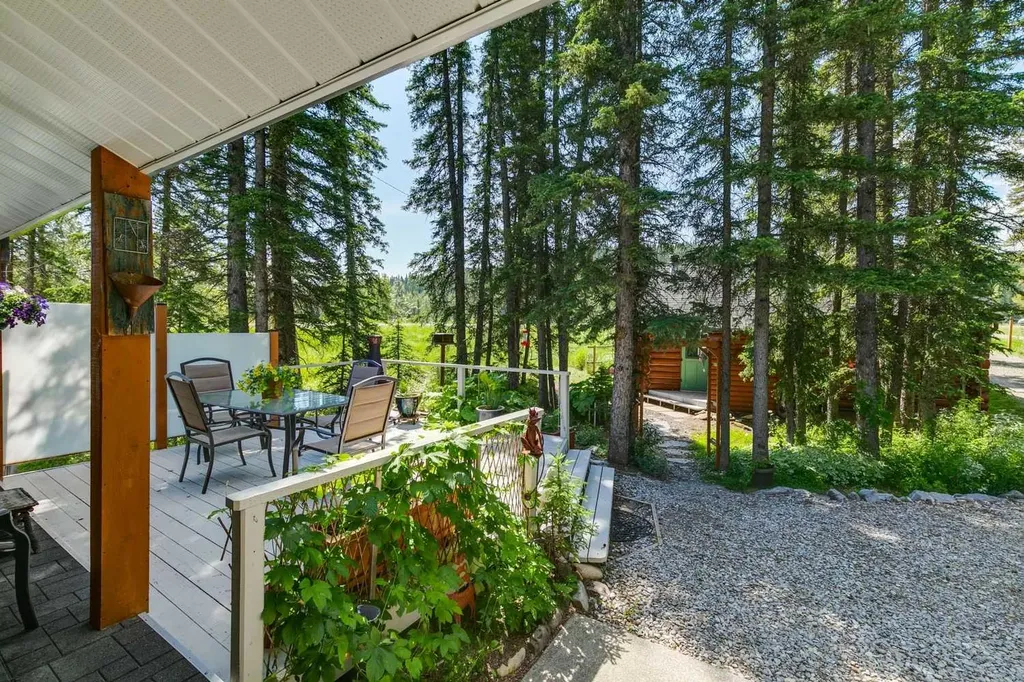 43 Bracken Road Bragg Creek AB T0L0K0