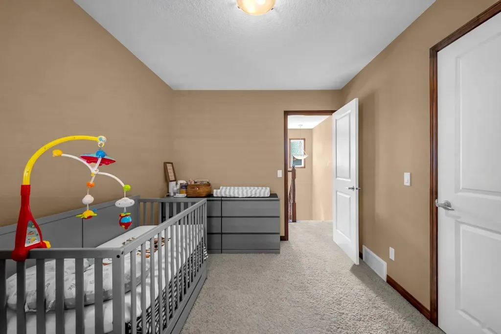1011 Kings Heights Road SE Airdrie AB T4A0M5