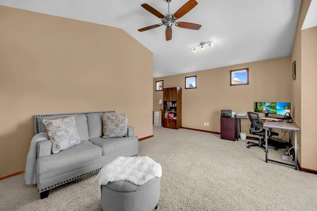1011 Kings Heights Road SE Airdrie AB T4A0M5