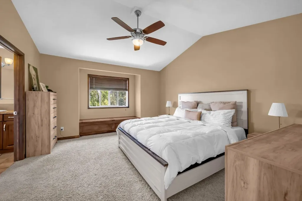 1011 Kings Heights Road SE Airdrie AB T4A0M5