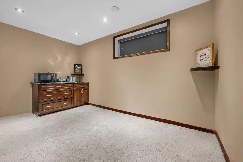 1011 Kings Heights Road SE Airdrie AB T4A0M5