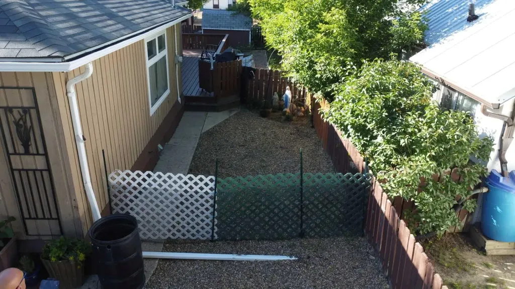 304 5 Avenue E Hanna AB T0J 1P0