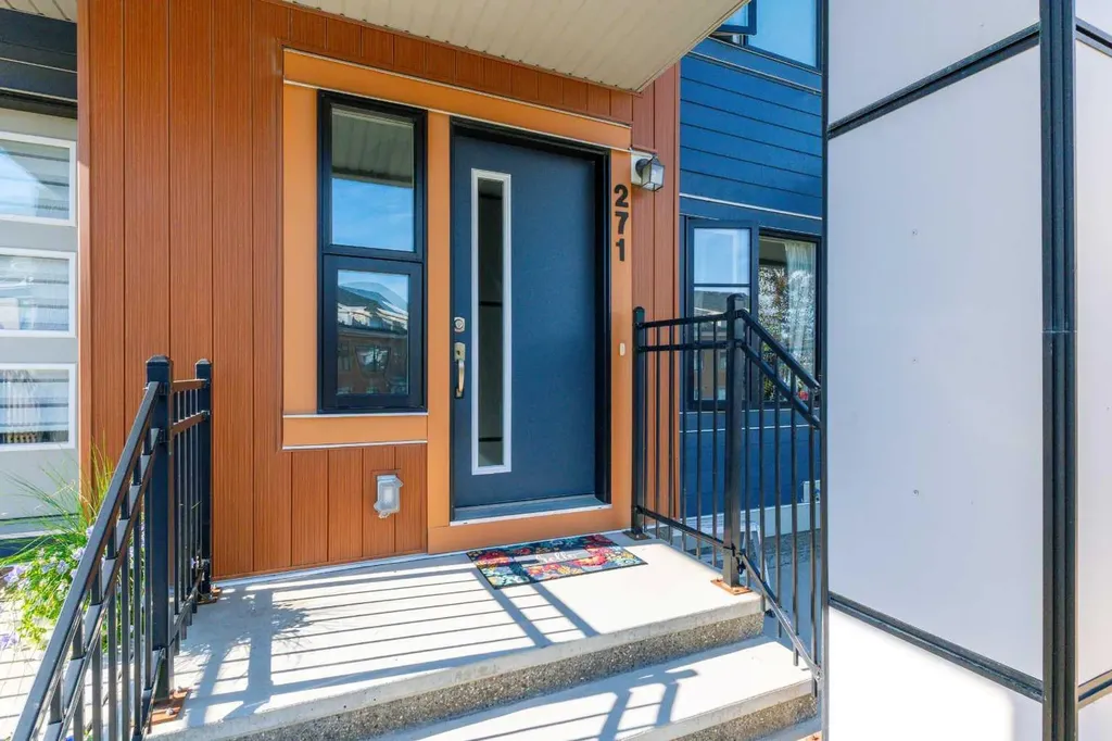 271 Livingston Common NE Calgary AB T3P 1K1