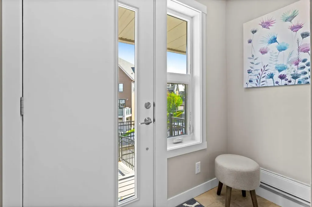 271 Livingston Common NE Calgary AB T3P 1K1