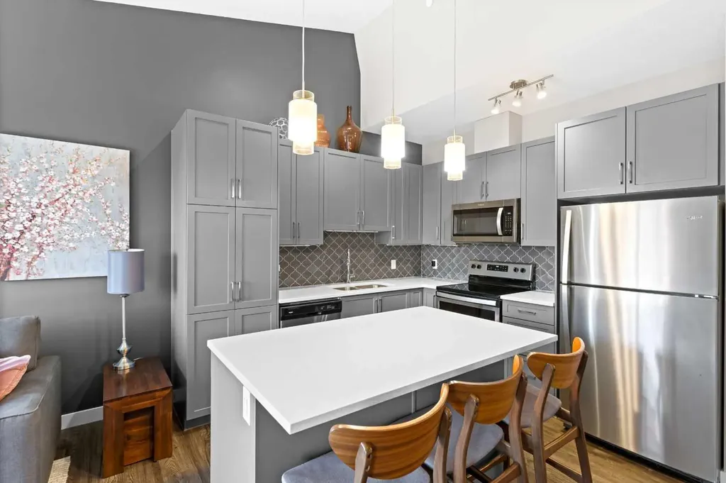 271 Livingston Common NE Calgary AB T3P 1K1