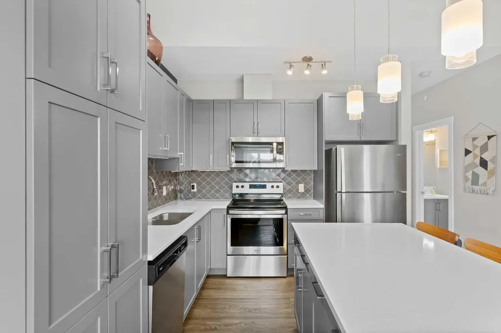 271 Livingston Common NE Calgary AB T3P 1K1