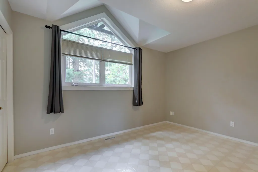 901 Benchlands Trail Canmore AB T1W 2Z8
