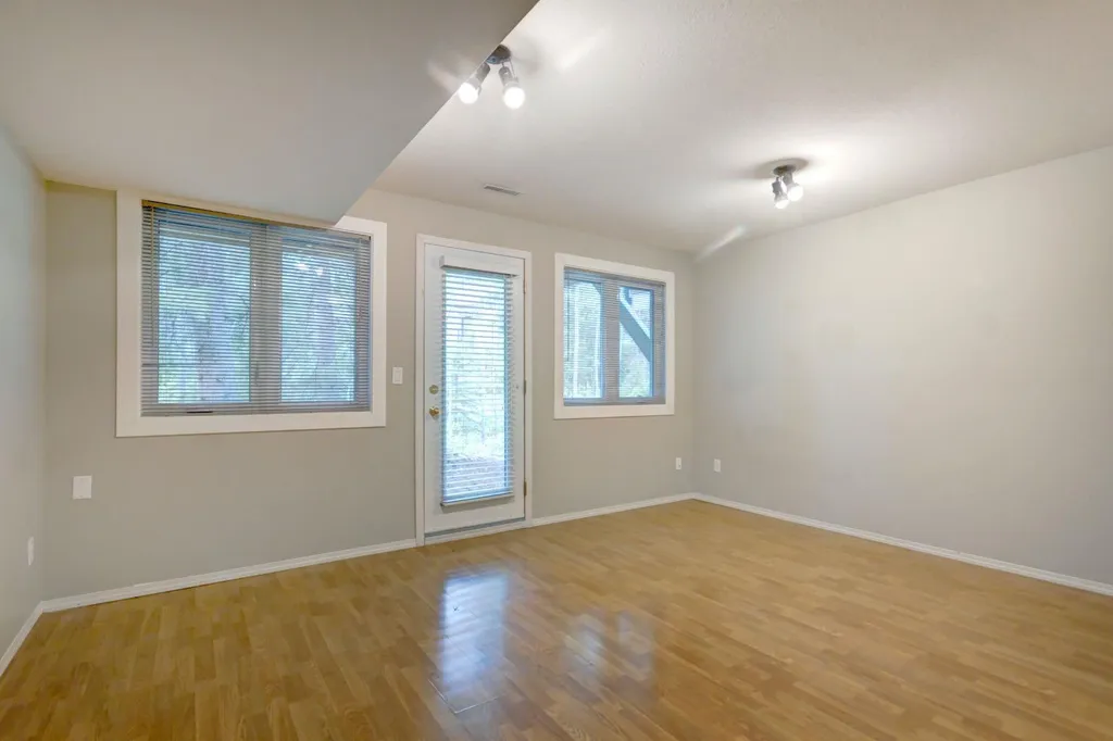 901 Benchlands Trail Canmore AB T1W 2Z8