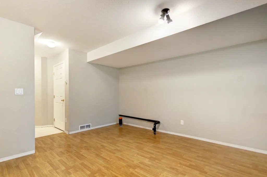 901 Benchlands Trail Canmore AB T1W 2Z8