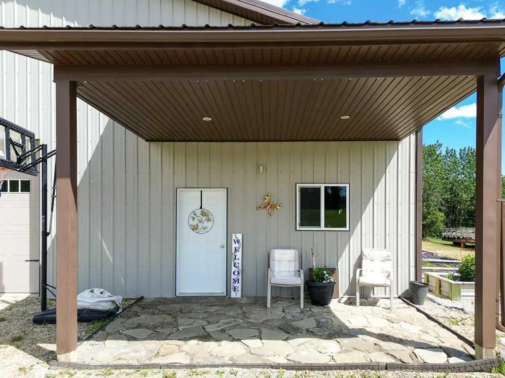 400043 Range Road 6-4 Rural Clearwater County AB T4T 1B7