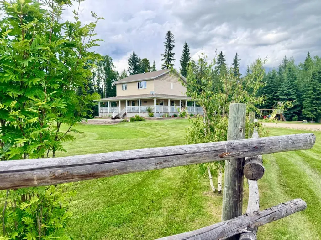 400043 Range Road 6-4 Rural Clearwater County AB T4T 1B7