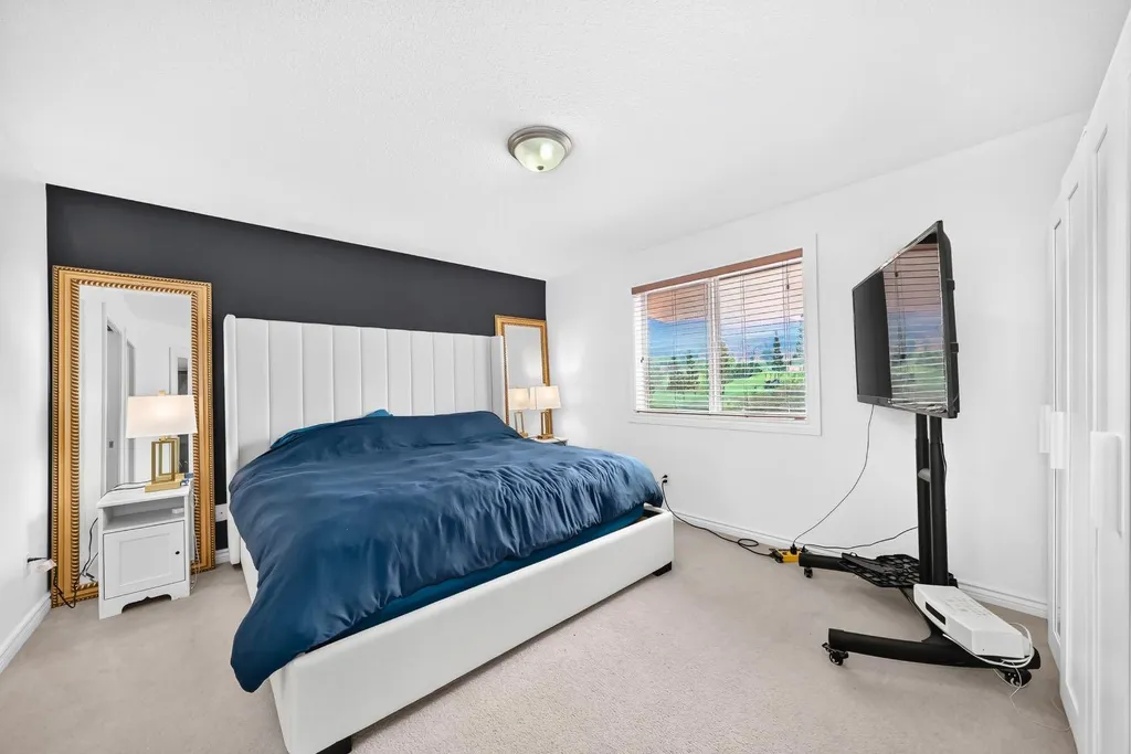 91 Panamount Gardens NW Calgary AB T3K 5V5