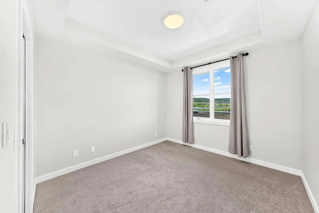 80 Greenbriar Place NW Calgary AB T3B 6J4