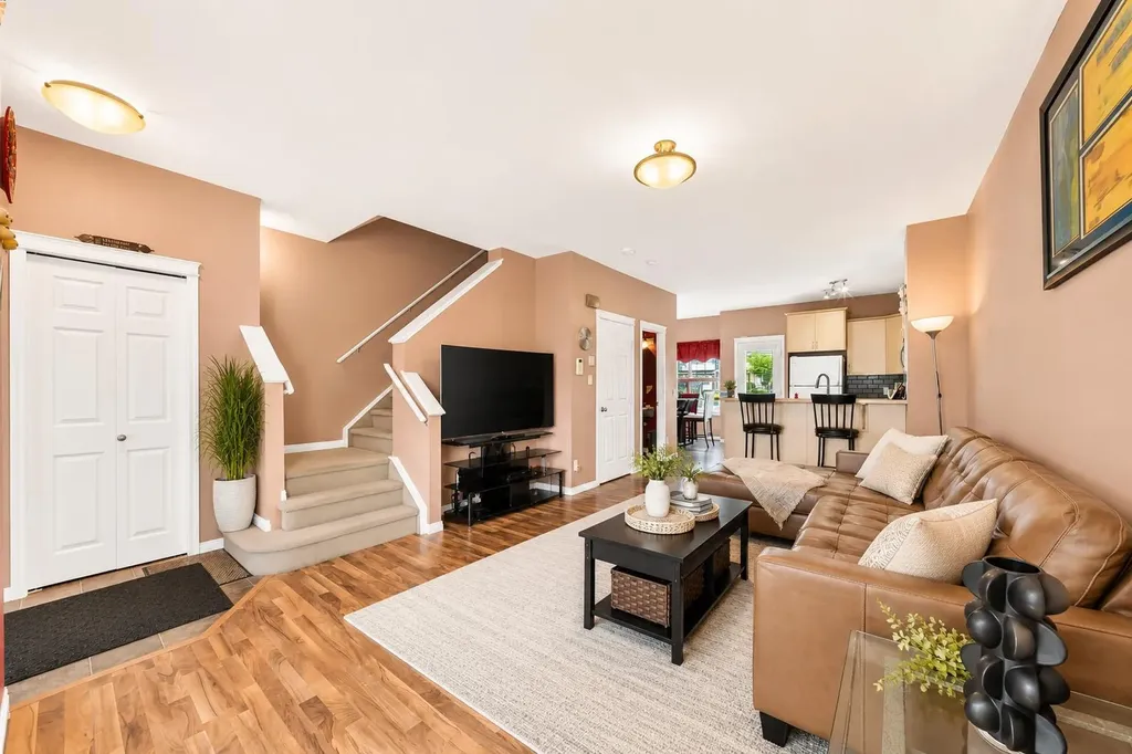 111 Tarawood Lane NE Calgary AB T3J 0C1