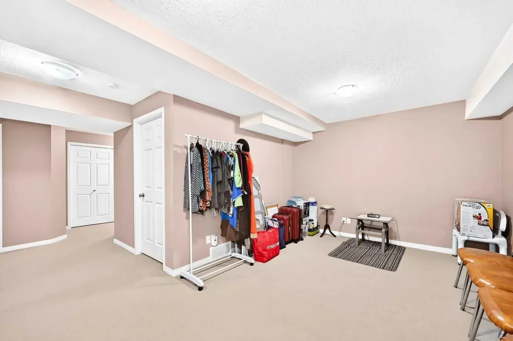 111 Tarawood Lane NE Calgary AB T3J 0C1