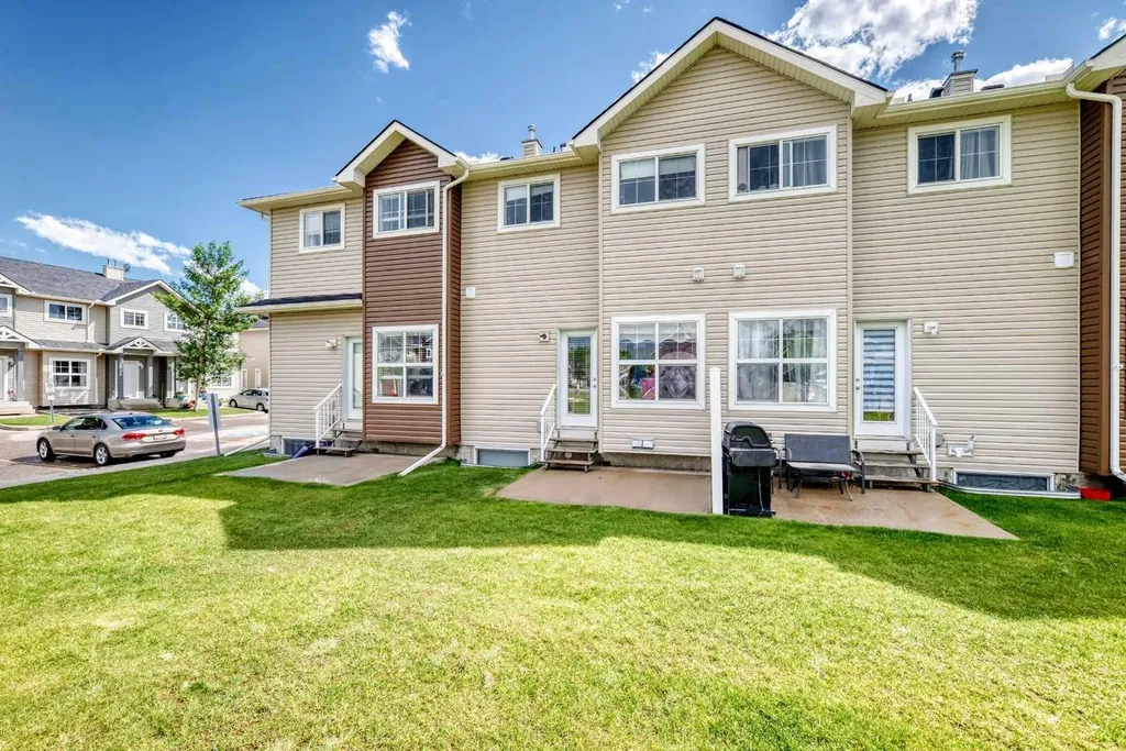 111 Tarawood Lane NE Calgary AB T3J 0C1