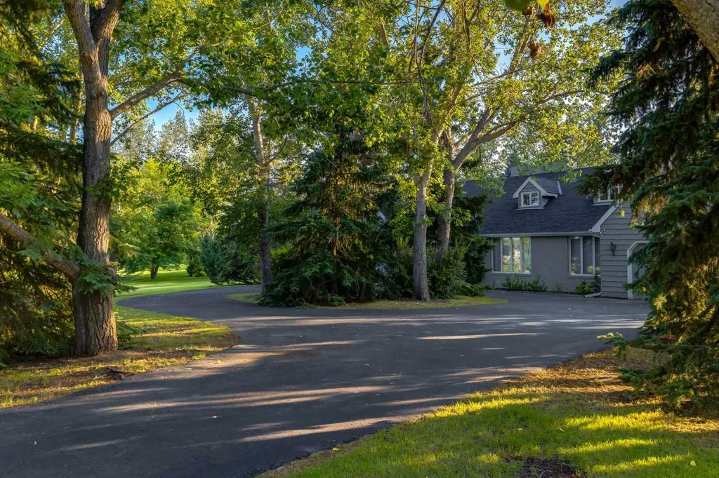 43 Cullen Creek Estates Rural Rocky View County AB T3E 6W3