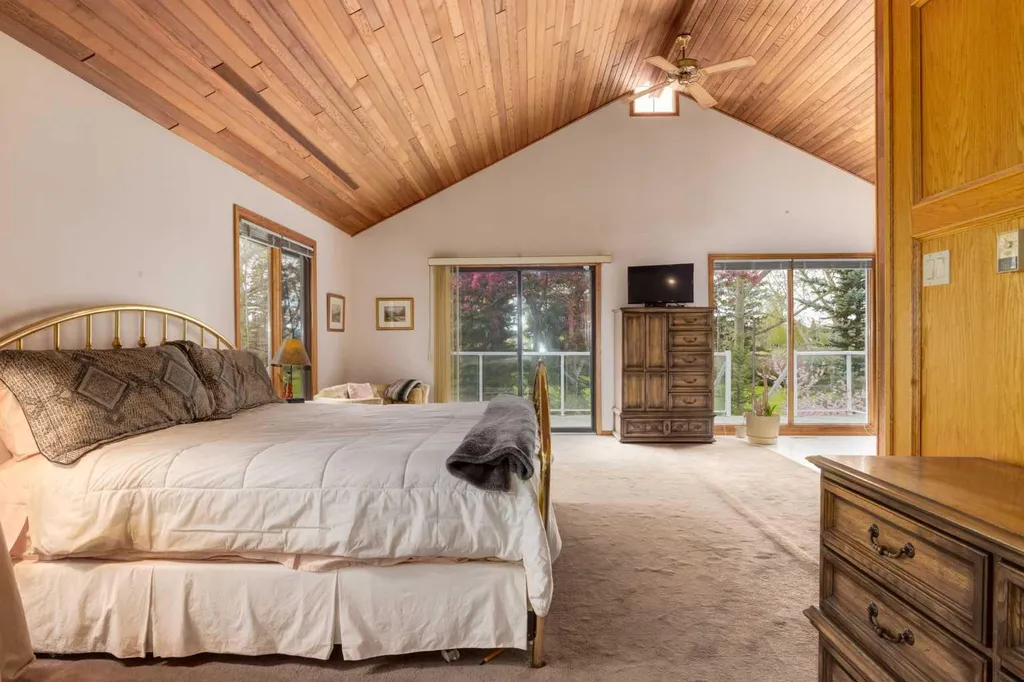 43 Cullen Creek Estates Rural Rocky View County AB T3E 6W3