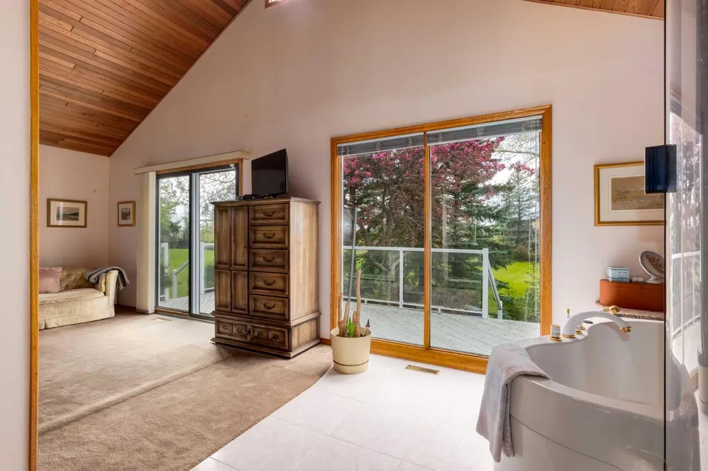 43 Cullen Creek Estates Rural Rocky View County AB T3E 6W3