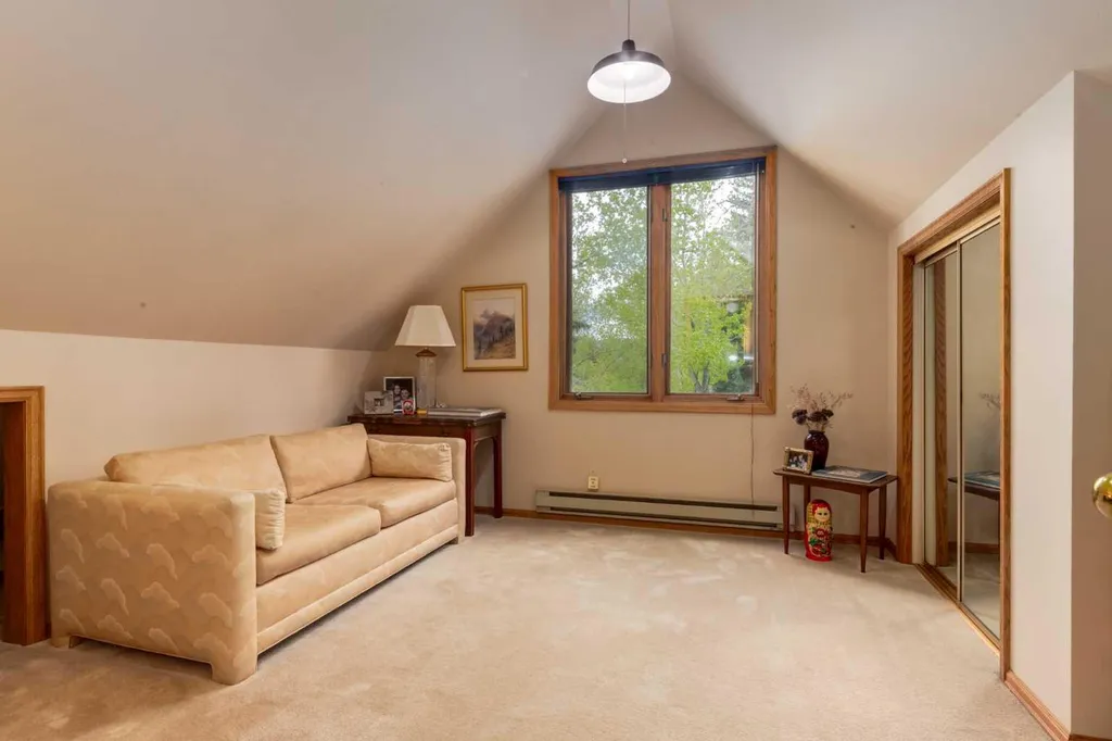 43 Cullen Creek Estates Rural Rocky View County AB T3E 6W3