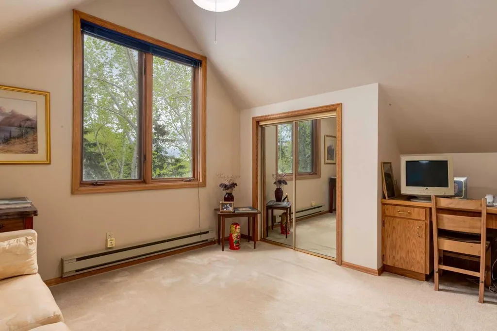 43 Cullen Creek Estates Rural Rocky View County AB T3E 6W3