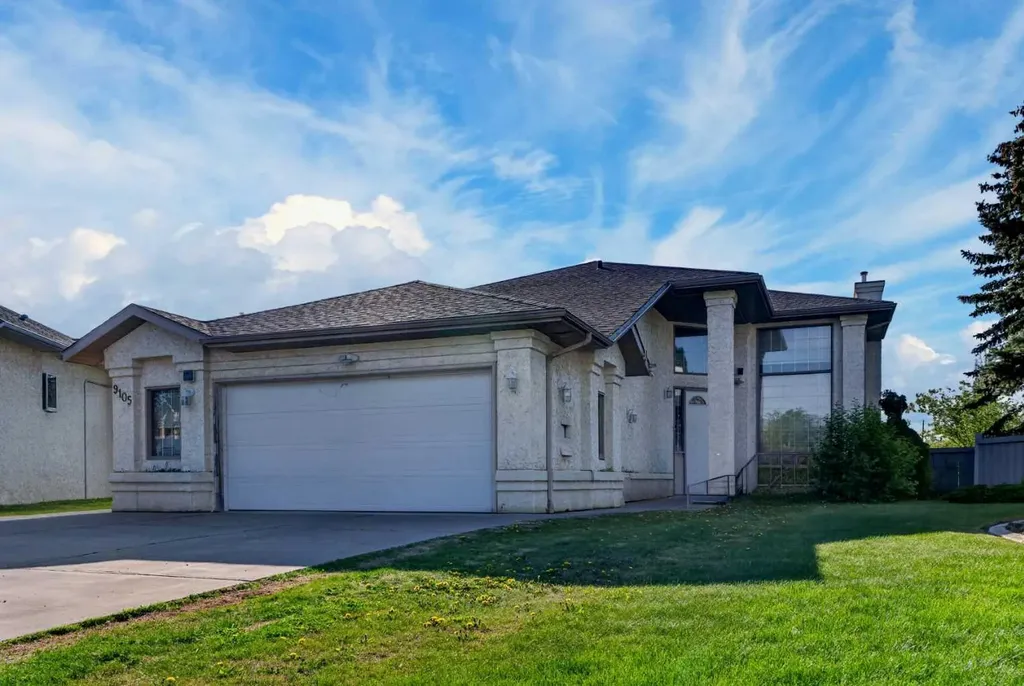 9105 Crystal Lake Drive Grande Prairie AB T8X 1J3