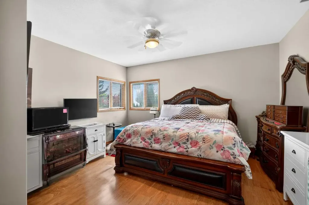 9105 Crystal Lake Drive Grande Prairie AB T8X 1J3