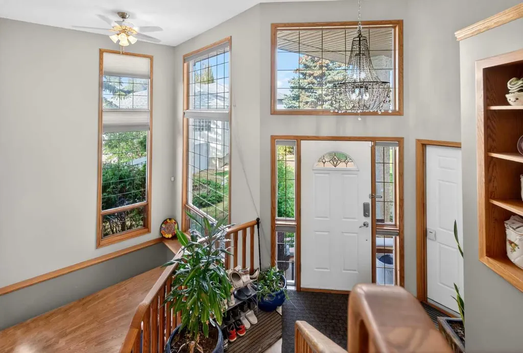 9105 Crystal Lake Drive Grande Prairie AB T8X 1J3