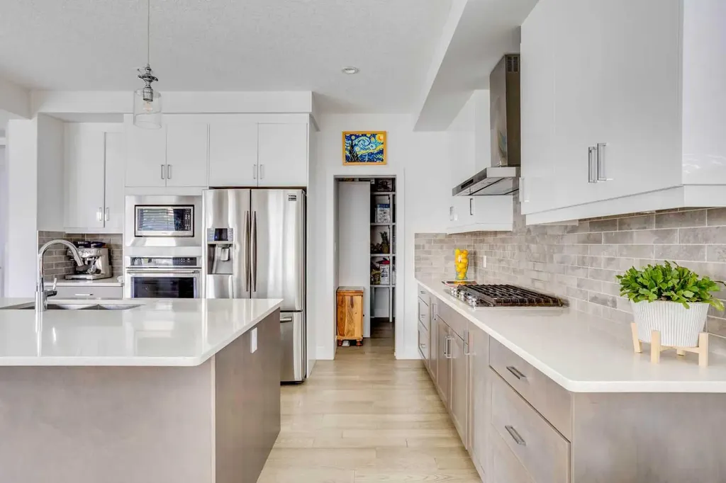 169 Beaveridge Close Fort Mcmurray AB T9H 2V8