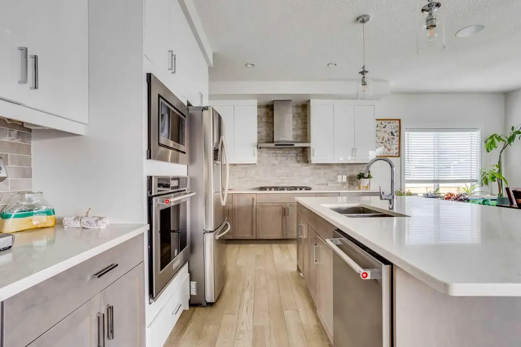 169 Beaveridge Close Fort Mcmurray AB T9H 2V8